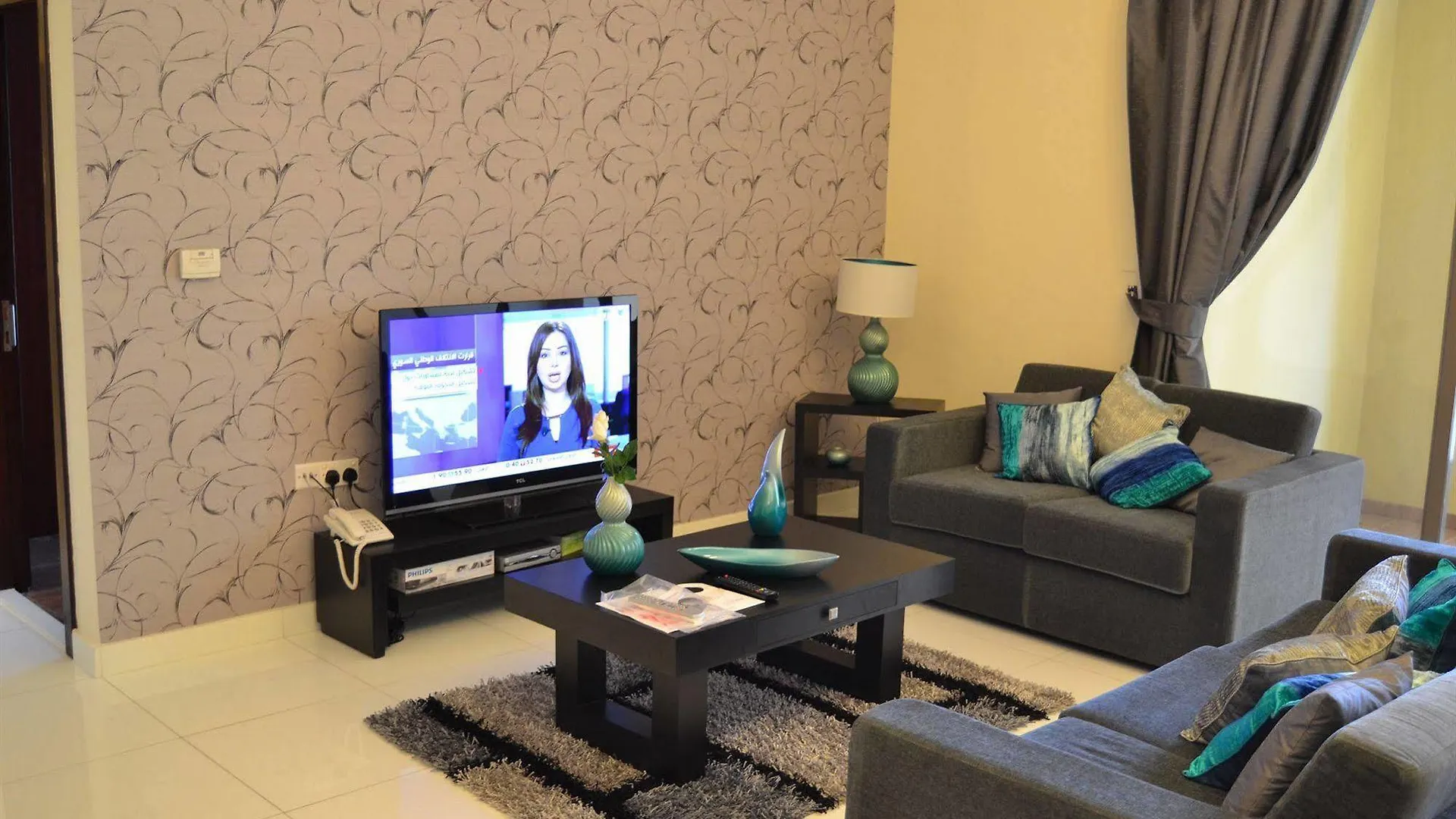 Vacation Holiday Homes - Jumeirah Beach Residences Dubai Hotel