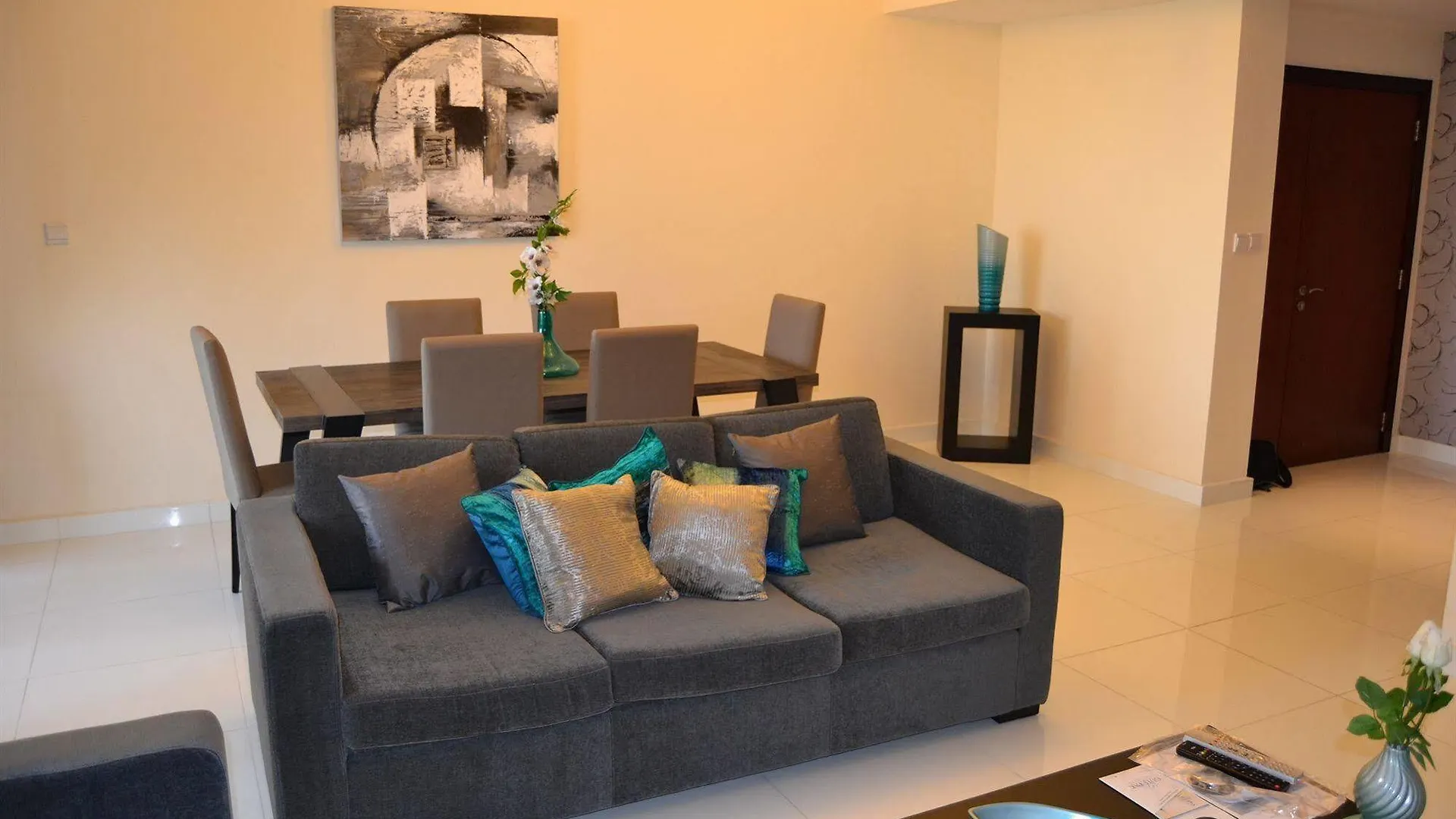** Hotel Vacation Holiday Homes - Jumeirah Beach Residences Dubai United Arab Emirates