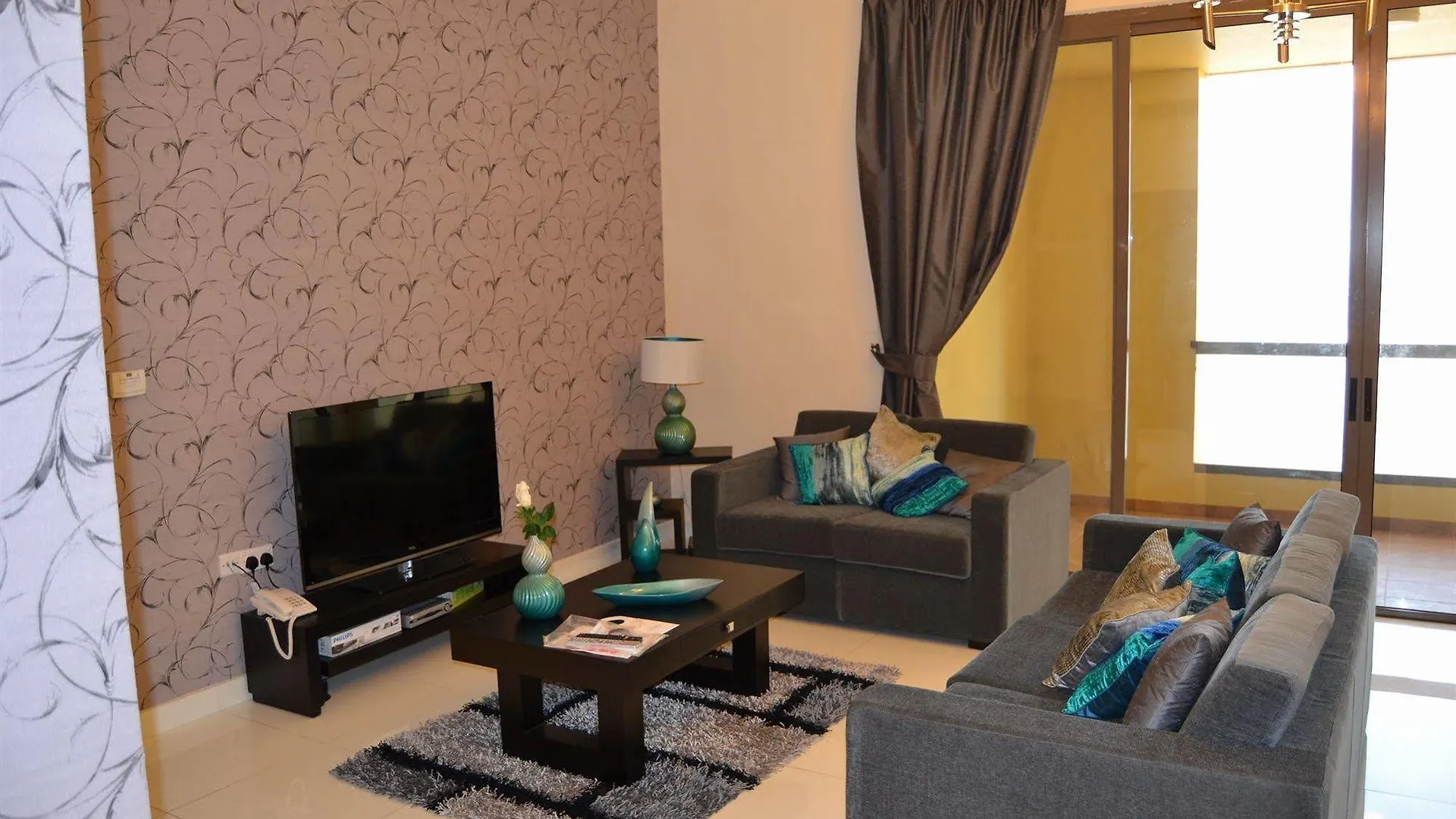 Vacation Holiday Homes - Jumeirah Beach Residences Dubai