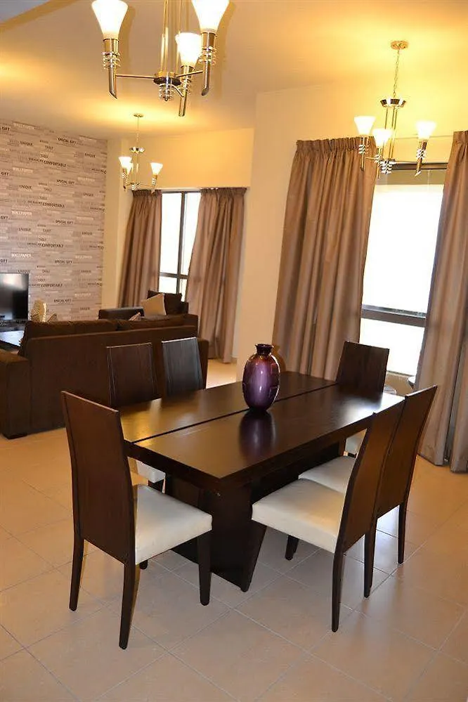 Vacation Holiday Homes - Jumeirah Beach Residences Dubai Hotel